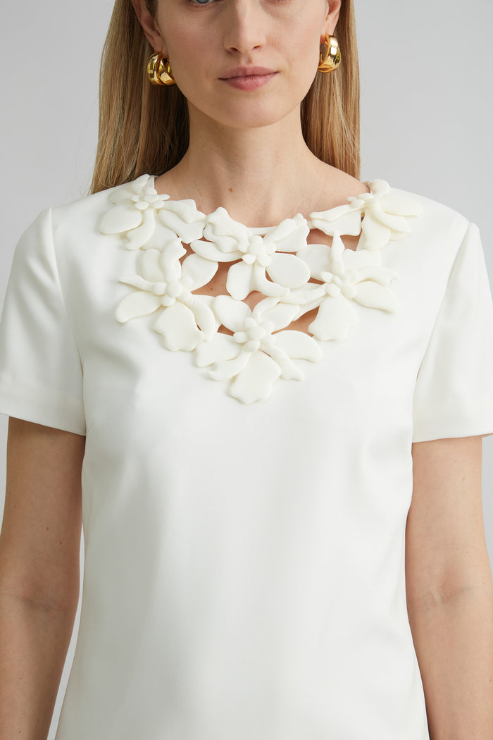 Elie Tahari Short Sleeve Flower Applique Dress FOAM