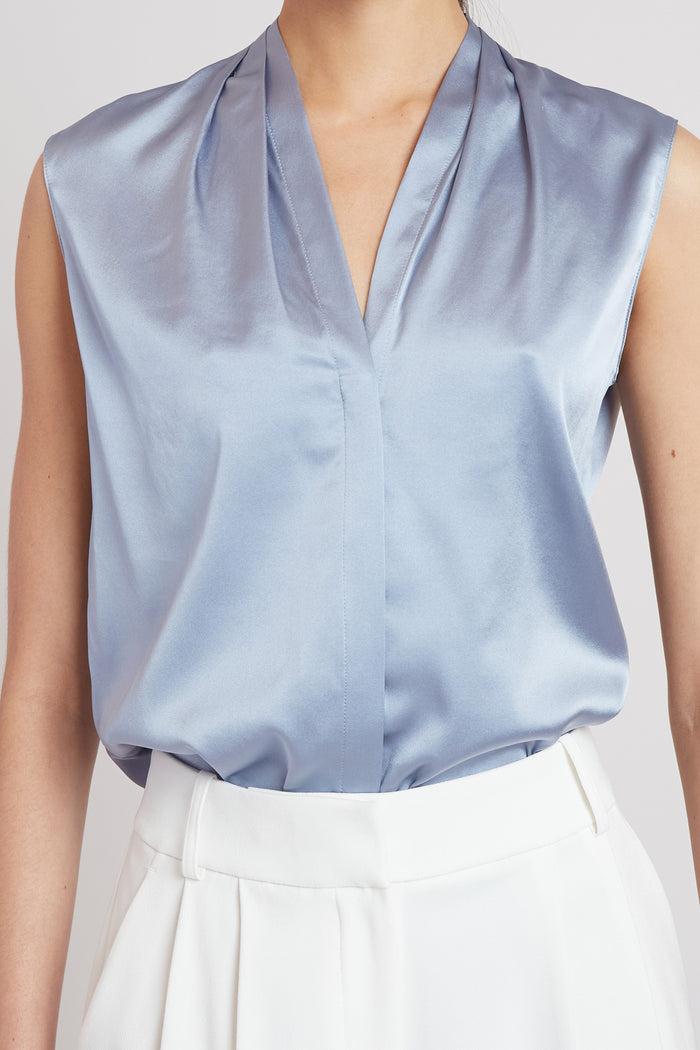 Elie Tahari Sleeveless Silk Button Down Shirt BLUE HAZE